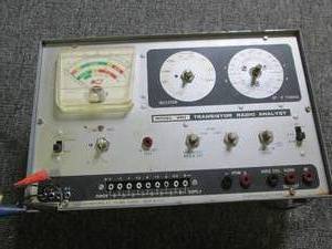 lot 489 image: vintage model 960 transistor radio ...