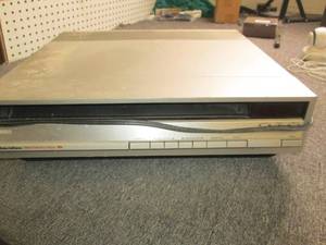 lot 495 image: RCA selectavision stereo videodisc ...