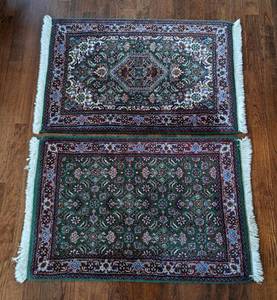 lot 71 image: Pair of Small Wool Accent Rugs