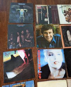 lot 90 image: Assorted Vintage Records
