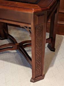 lot 105 image: Glass Topped Wood Side Table
