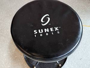 lot 130 image: Sunex Rolling Shop Seat