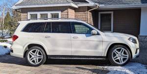 lot 2 image: 2016 Mercedes Benz GL550 4Matic