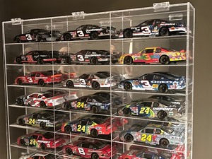 lot 6A image: Impressive Collection of 21 NASCAR Die-Cast Collectibles