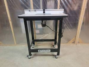 lot 15 image: Rockler Router Table with Porter Cable Router