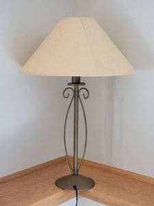 lot 48 image: Contemporary Table Lamp