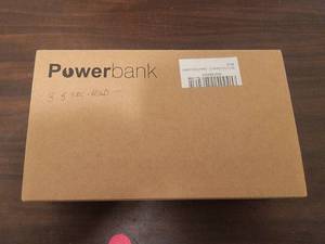 lot 35 image: Powerbank Solar Mobile Battery Pack