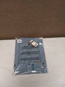 lot 1 image: NEW CARHARTT BUTTON UP SHIRT LARGE