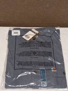 lot 6 image: NEW CARHARTT BUTTON UP SHIRT 2XL
