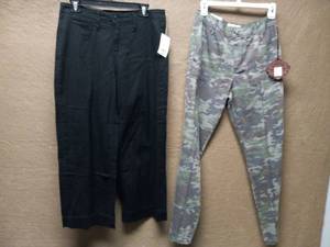 lot 37 image: 2 NEW WOMENS PANTS SIZE 8