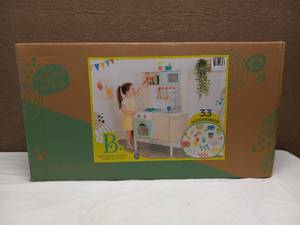 lot 53 image: NEW B. TOYS BY BATTAT MINI CHEF PLAY KITCHEN