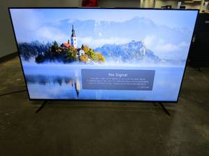 lot 901 image: LG 65 Class 4K UHD Smart LED TV - 65UQ7570PUJ (CUT ON BOTTOM CENTER OF SCREEN)