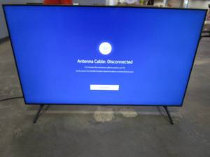 lot 915 image: Samsung - 50 Class TU690T Series LED 4K UHD Smart Tizen TV