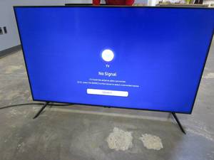 lot 917 image: 50 Class TU8000 Crystal UHD 4K Smart TV (SCRATCHES BOTTOM CENTER OF SCREEN)