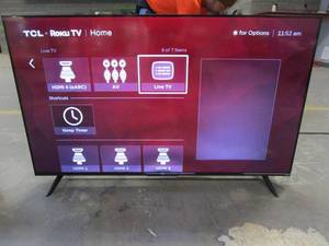 lot 932 image: TCL - 50 Class 4-Series 4K UHD HDR Smart Roku TV