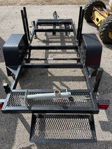 lot 11 image: Portable Toilet Trailer