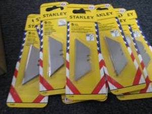 lot 25 image: 3 Boxes of 10-5pks Stanley HD Utili...