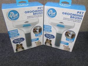 lot 76 image: 2 Paw Perfect Pet Grooming Brushes ...