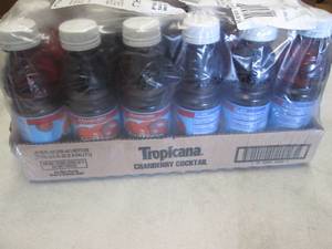 lot 91 image: 21- 10 oz Bottles Tropocana Cranber...
