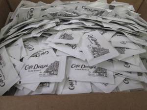 lot 92 image: Case of 1000 Caf Delight Sygar Pa...