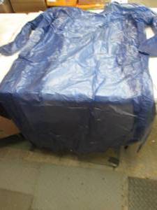 lot 190 image: Ansell PVC Heavy Duty Vinyl GownAp...