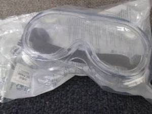 lot 223 image: Caseof 100 Safety Goggles...