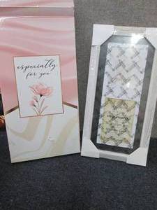 lot 248 image: Mom Prayer & Photo Frame...