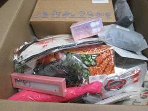 lot 257 image: Box of Assorted Small Overstock Ite...