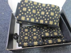 lot 317 image: Booty Bands...