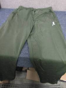 lot 349 image: Mens Workout Sweatpants Size Large...