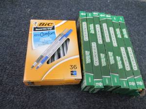 lot 401 image: 36 Bic Stic Pens, 7-12 pks Ticonder...