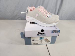 lot 137 image: New Skechers Kamryn Womens Sneakers