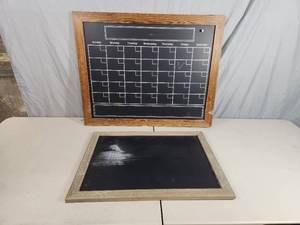 lot 200 image: 2 Chalkboards