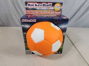 lot 204 image: New Trick Ball