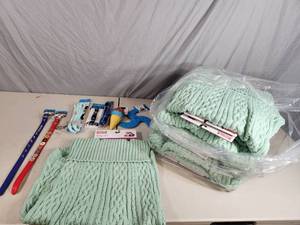 lot 207 image: New Dog Supplies