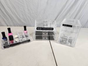 lot 218 image: 3 New Elle Cosmetic  Jewelry Organizer Sets