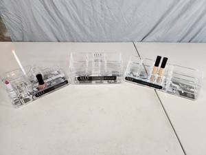 lot 219 image: 3 New Elle Cosmetic  Jewelry Organizer Sets