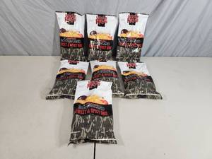 lot 232 image: 7 Bags of Uncle Rays Chips