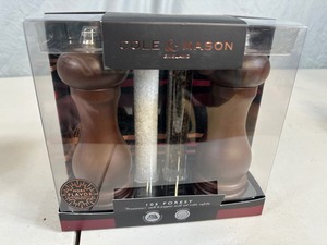 lot 59 image: New Cole and Mason Salt and Pepper Mill Set
