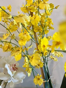 lot 85 image: Two Beautiful Faux Orchid Floral Arrangements