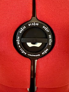 lot 87 image: Sew Perfect Sizeable Mannequin