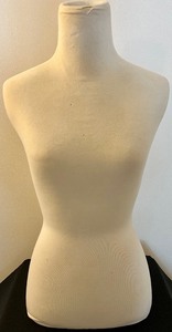 lot 104 image: Pair of Mannequins