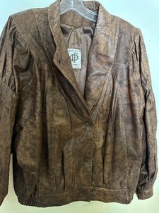lot 155 image: Vintage Womens Norcuer Leather Jacket