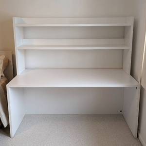 lot 52 image: White BookshelfDesk Combo