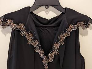 lot 66 image: Vince Camuto Black Embellished Dress