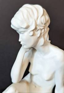lot 49A image: Kaiser Porcelain Nude Figurine