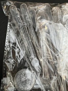 lot 324 image: Resin, Glitter, Molds and more