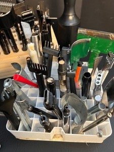 lot 332 image: The Ultimate Leather Tool Lot