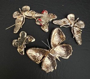 lot 350 image: Sparkle on Butterflies