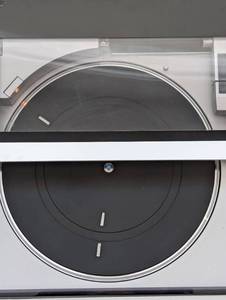 lot 249 image: Sony Turntable PS-FL77